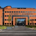 Why you should study at UA92 a Machester United affiliated school in the United Kingdom